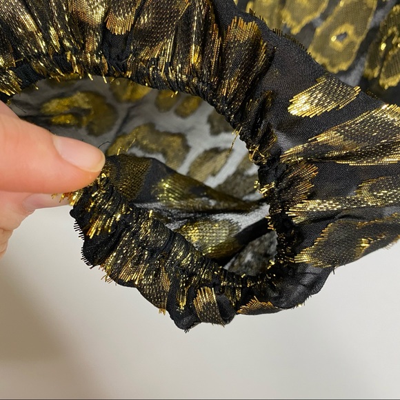 A.L.C. Logan Top Silk Gathered Waist Black/Gold 6 - Picture 16 of 16
